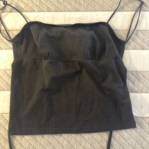 Edkited backless top